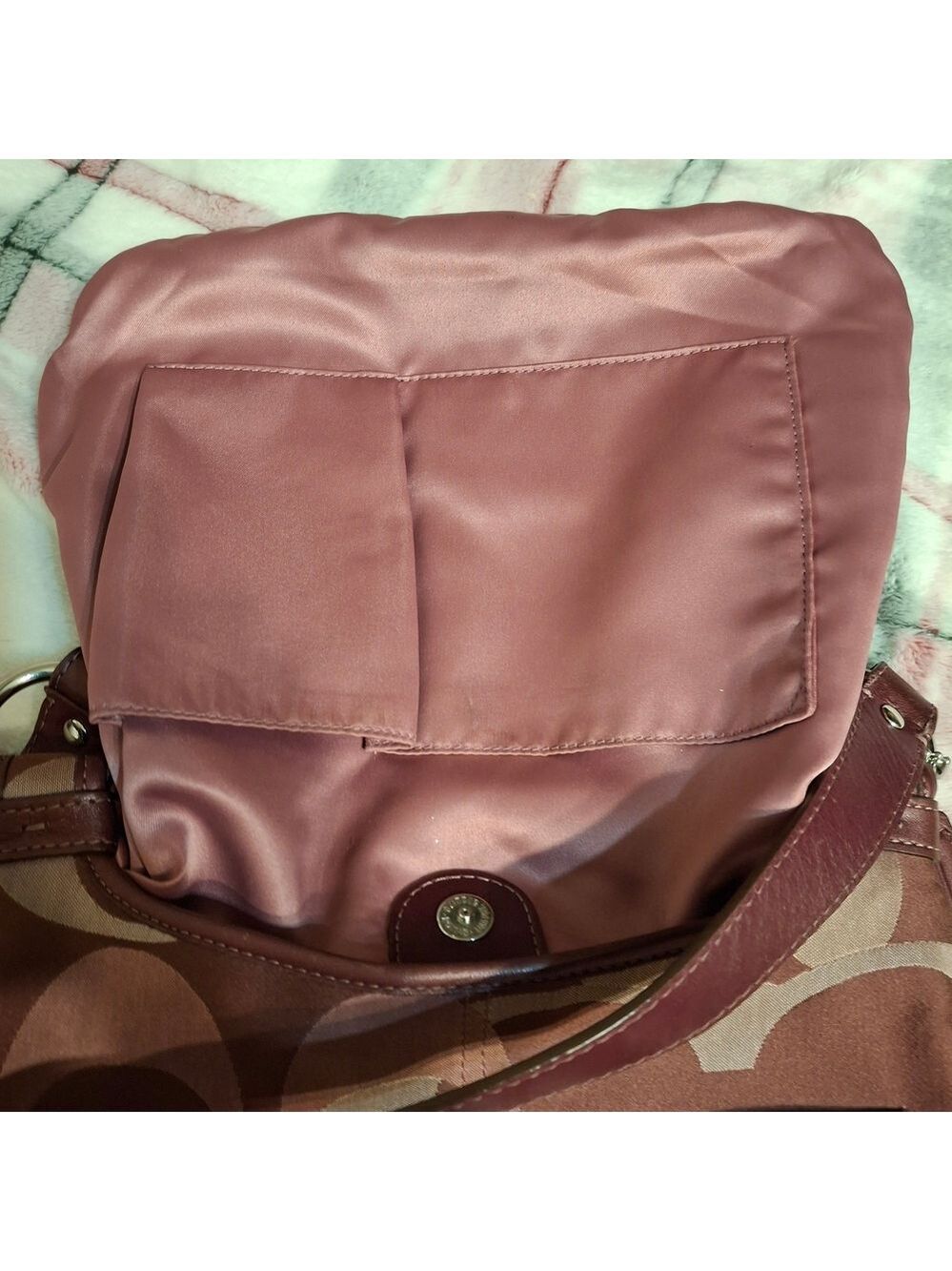 Coach Penelope Optic Hippie Signature Maroon Crossbody Bag 10x10 - Picture 6 of 9